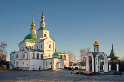 Храмы Москвы - Храм Григория Неокесарийского в Дербицах.(Москва, ул.  Большая Полянка, 29а, https://www.ieronim-polyanka.ru/) 29.06.20. | Facebook