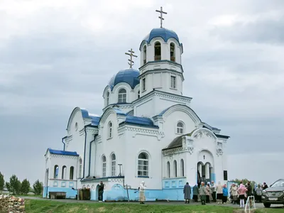 Православие в Томске / Новости / Старинный Знаменский храм г. Томска  торжественно отметил престольный праздник