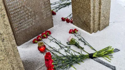 Пермяки почтили память погибших в клубе \"Хромая лошадь\" - РИА Новости,  05.12.2023