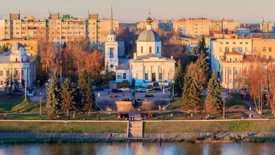 Ресторан Ротонда в Твери. Свадебная фотосессия в La Rotonda в кинотеатре  Звезда, Тверь.