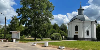 Комплекс на Серафимовском кладбище Санкт-Петербурга