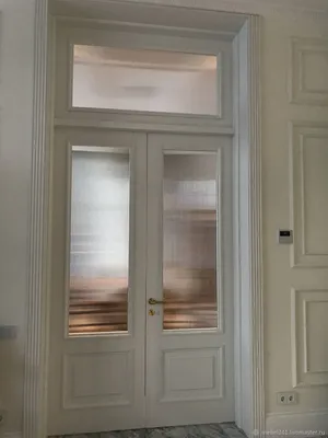 белые двери в интерьере, фотографии | Ar-nuvo