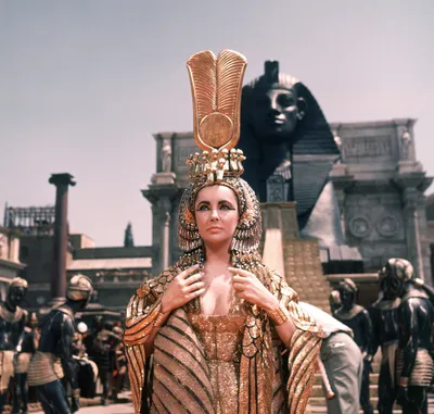 Gal Gadot to portray Queen Cleopatra in new film – Greek Herald