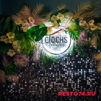 Clocks_karaoke - 🍾Предпятничное настроение настигает нас! 🥂Четверг - это  повод настроиться на Karaoke WEEKEND в Clocks! . Тем более, что сегодня  действует скидка 2️⃣0️⃣% на всё меню! . 🎁А мы напоминаем про