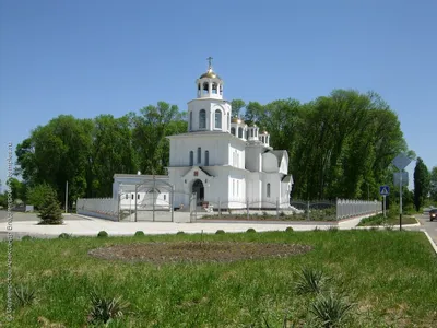 Краснодарский край Кореновский район Кореновск Церковь Новомучеников  Кубанских в Кореновске Фотография