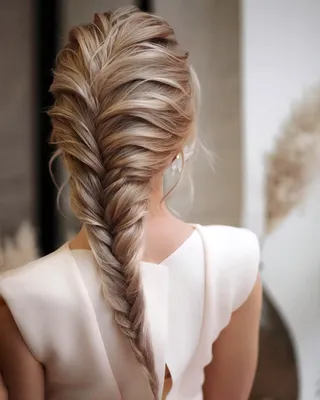 fish tail braid. | Fish tail braid, Mermaid braid, Loose hairstyles