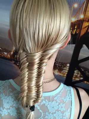 Коса Рыбий хвост просто быстро ☆ Hair Braid \"Fish Tail\" ☆ Плетение косички  | ПРИЧЁСКИ И МОДА | Дзен