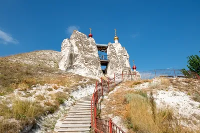 Паломнический тур в Задонск, Воронеж, Костомарово - пещерный храм. Елец.  Где находится пещерный Монастырь в России?