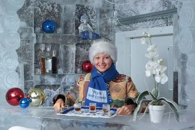 Костромская Снегурочка помогла зажечь огни на новогодней аллее ВДНХ в  Москве • TOP24 • Кострома