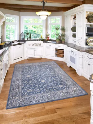 Стильные коврики на пол на кухне :: Стоковая фотография :: Pixel-Shot Studio