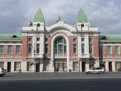 В Новосибирске на открытии краеведческого музея гостей встретят Матильда и  Самсон | 07.07.2020 | Омск - БезФормата