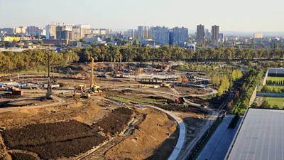 Самый высокий флагшток в крае установлен на Театральной площади в Краснодаре