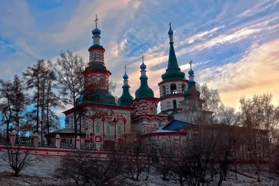 Достопримечательности Иркутска Улицы И Здания Города Исторические И  Современные Здания — стоковые фотографии и другие картинки Иркутск - iStock