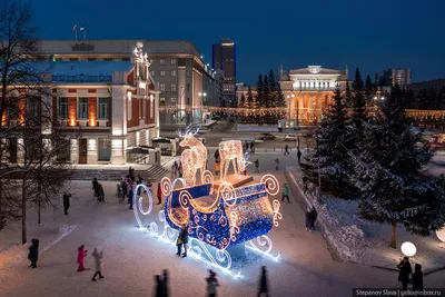 Город в огнях: фотограф красиво снял ночной Новосибирск