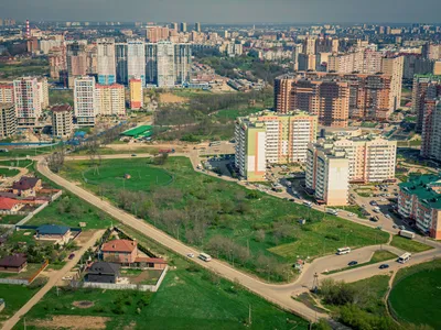 Городской Пейзаж Вид С Высоты 24го Этажа Город Краснодар Вид На Город —  стоковые фотографии и другие картинки Без людей - iStock