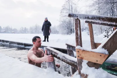 Храм Успіння Пресвятої Богородиці на Позняках - Навече́рие Богоявления (Крещенский  сочельник) ДАТЫ 18 января ИСТОРИЧЕСКОЕ СОДЕРЖАНИЕ 18 января в Православной  Церкви день Навече́рия Крещения Господня, или, Крещенский сочельник. До 5  века было