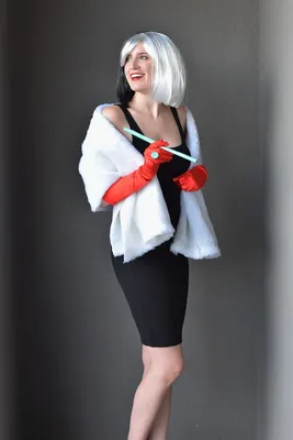 Disney's Cruella | Sneak Peek - YouTube