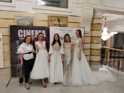 Кружевные свадебные платья для романтичных невест