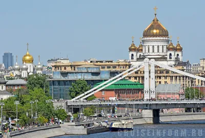 По Крымскому мосту временно перекрыли движение автотранспорта - РИА  Новости, 21.01.2024