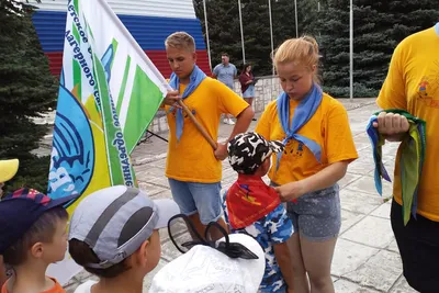 Все еще летают самолеты\": приехавшие в Волгоград дети рассказали об  обстановке в ЛНР