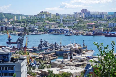 Яхта Ритм - аренда яхты с капитаном во Владивостоке