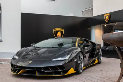 Lord Lamba adds brand new Lamborghini to his garage (Video)