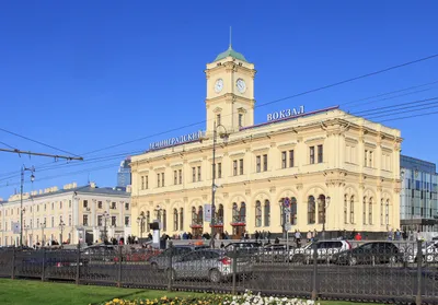 Гостиницы и отели рядом с Ленинградским вокзалом в Москве от 1000р.  Бесплатное бронирование.