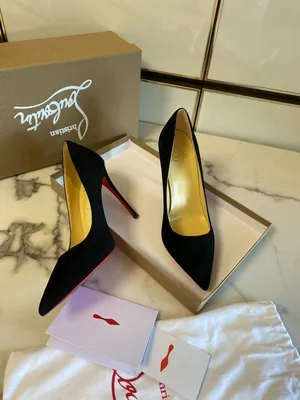 Фото Louboutin туфлей с кожаной отделкой