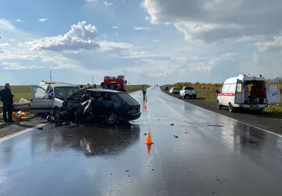 Магнитогорск взрыв автомобиля видео: Магнитогорск сотряс новый взрыв: в  центре города вспыхнула маршрутка, 3 погибших, место оцеплено - 01.01.19 |  Dialog.UA