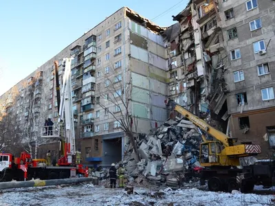 Специалисты подтвердили безопасность дома в Магнитогорске после взрыва газа  - РИА Новости, 07.01.2019