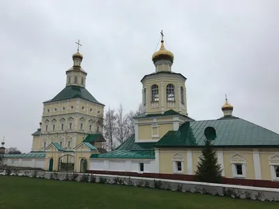 Осенний Макаровский монастырь (Саранск)