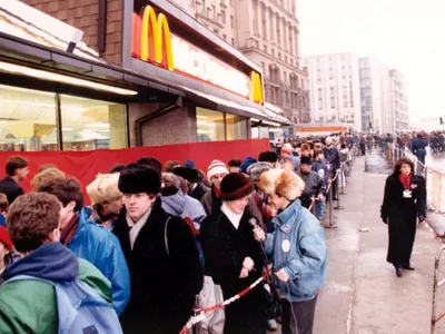 Moscow-McDonald's branch in the Arbat street Stock Photo - Alamy