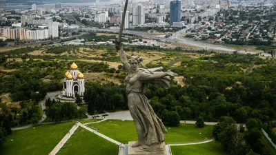 Памятник \"Героям Сталинградской битвы\" на Мамаевом кургане в Волгограде -  РИА Новости, 15.10.2017