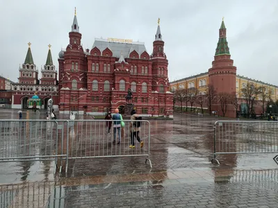 10 фото. Москва 1990-х годов и сегодня. Манежная площадь | Про life в Москве  и не только | Дзен