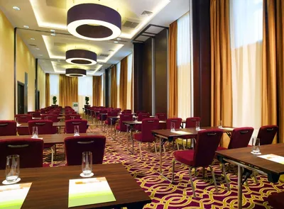 Courtyard by Marriott Kazan Kremlin, гостиница, улица Карла Маркса, 6,  Казань — 2ГИС