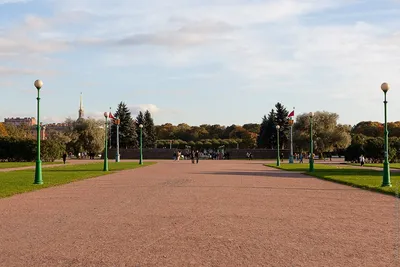 Легендарное здание в центре Петербурга станет отелем — РБК