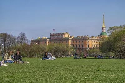 Марсово поле в Санкт-Петербурге: как добраться, история, фото