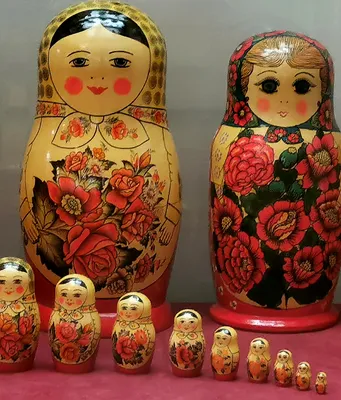 20 pc. Traditional Red Roses Matryoshka – The Russian Store