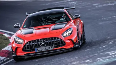 Фото Mercedes-AMG GT: лучшие кадры в высоком качестве