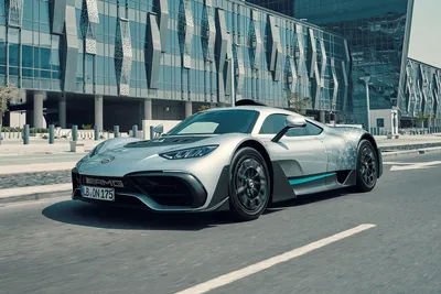 Изображение Mercedes-AMG ONE сбоку