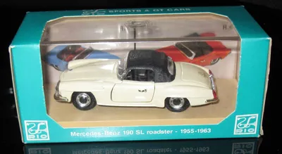 Фотка Mercedes-Benz 190SL на заднем плане города