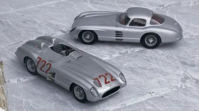 Картинка Mercedes-Benz 300 SLR на фоне природы