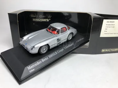 Картинка Mercedes-Benz 300 SLR с водителем