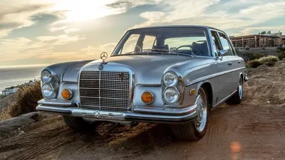 Фотка Mercedes-Benz 300SEL 6.3 с белым кузовом