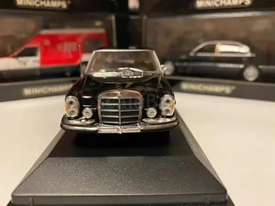 Фотография Mercedes-Benz 300SEL 6.3: на автосалоне