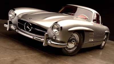 Фотография белого Mercedes-Benz 300SL