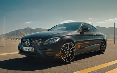 Завораживающий Mercedes-Benz C-класс: Фото в формате WebP в высоком разрешении