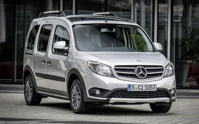 Mercedes-Benz Citan: фото на фоне природы