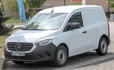 Mercedes-Benz Citan: фото в городских условиях