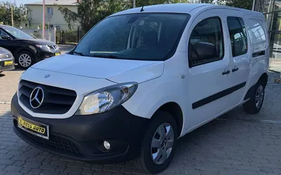 Фото Mercedes-Benz Citan: синий цвет